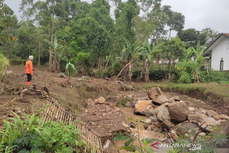 Wabup Garut: Pohon di daerah banjir bandang Sukaresmi harus diperbanyak