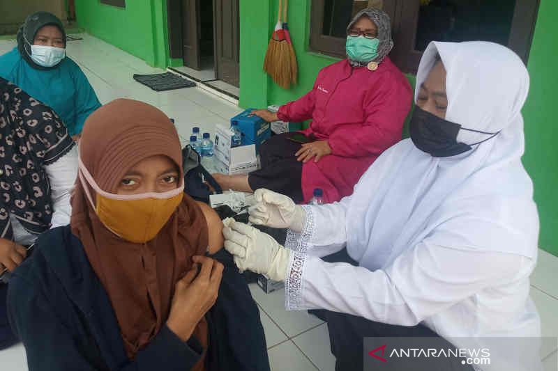 Vaksinasi dosis kedua di Kota Cirebon mencapai 64 persen