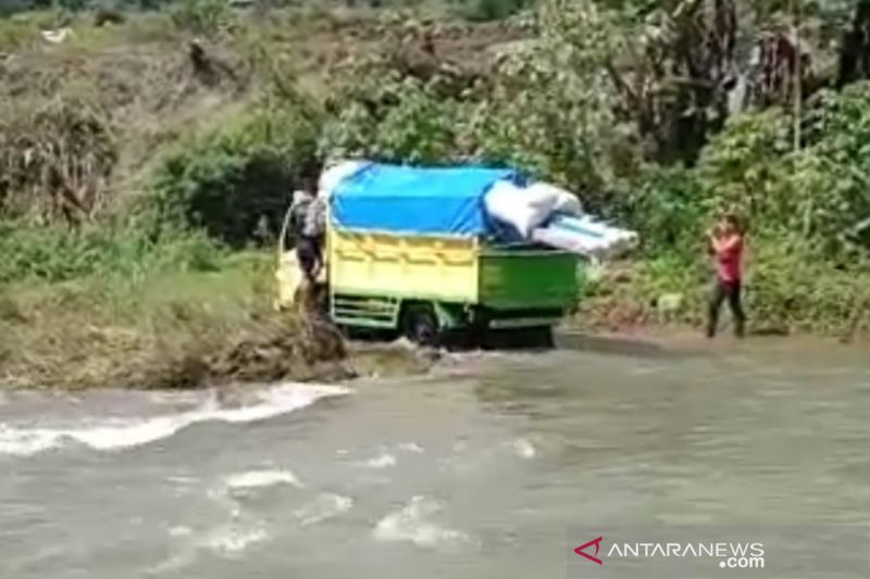 Cianjur prioritaskan pembangunan jembatan untuk dongkrak perekonomian