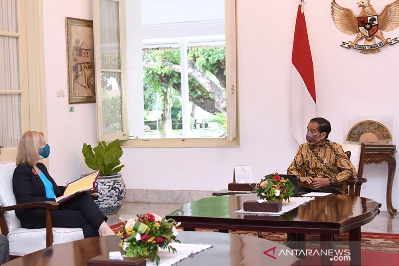 Presiden Jokowi sampaikan selamat kepada PM Inggris baru lewat twitter
