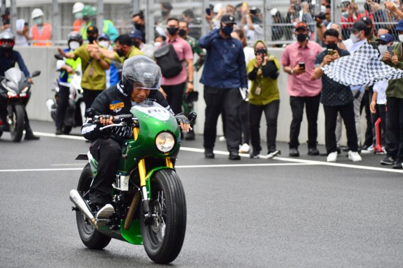 Katros Garage beberkan soal motor modifikasi tunggangan Jokowi di Mandalika