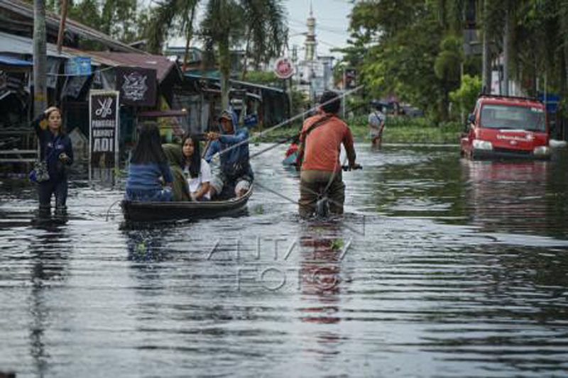 Dampak banjir Sintang Kalbar