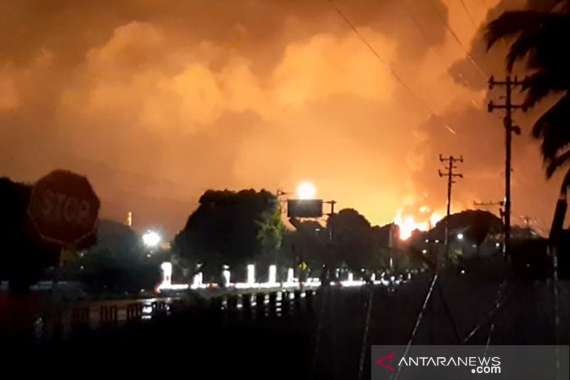 Kemarin, tuduhan kebakaran kilang Cilacap hingga pencegahan mafia pelabuhan