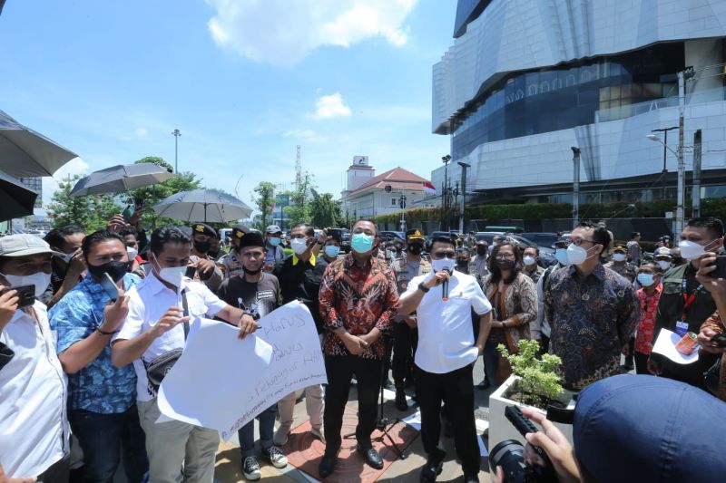Kemarin, Wapres Ma'ruf Amin kunker ke Sulut hingga KSP temui pengunjuk rasa