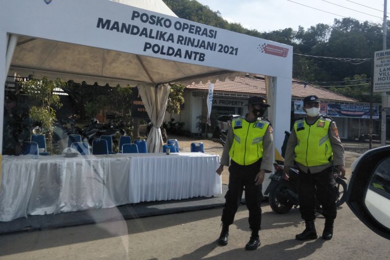 Kegiatan WSBK mulai berlangsung, jalur masuk menuju sirkuit Mandalika disekat