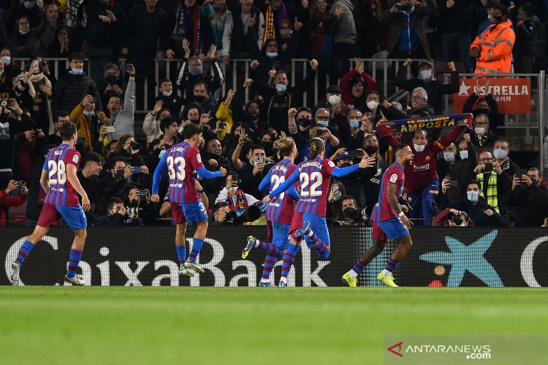 Barcelona mulai era Xavi dengan menang tipis atas Espanyol