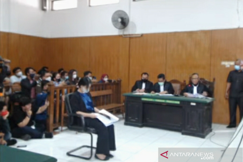 Akhirnya, Jaksa tarik tuntutan satu tahun untuk istri yang marahi suaminya di Karawang