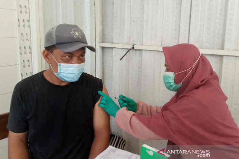 Tujuh pasar tradisional di Cirebon layani vaksinasi COVID-19
