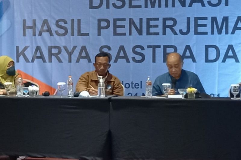 Selama 2021, Balai Bahasa Jabar sudah terjemahkan 30 karya sastra daerah