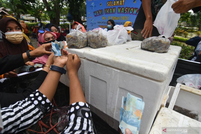 Peringatan Hari Ikan Nasional di Palu