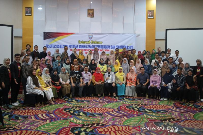 Disdukcapil Pasaman Barat berikan pelatihan kepada petugas Administrasi Kependudukan