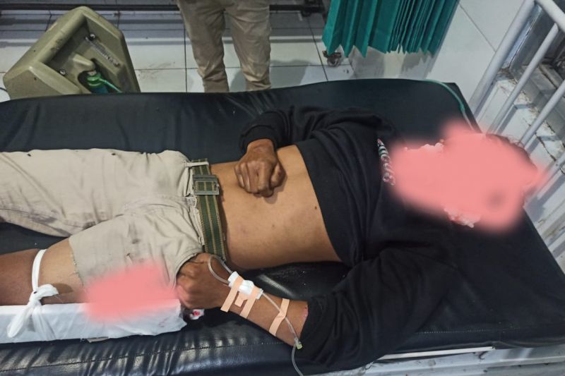 Satu luka berat, motor vs mobil pick up adu jangkrik di jalan Kopang