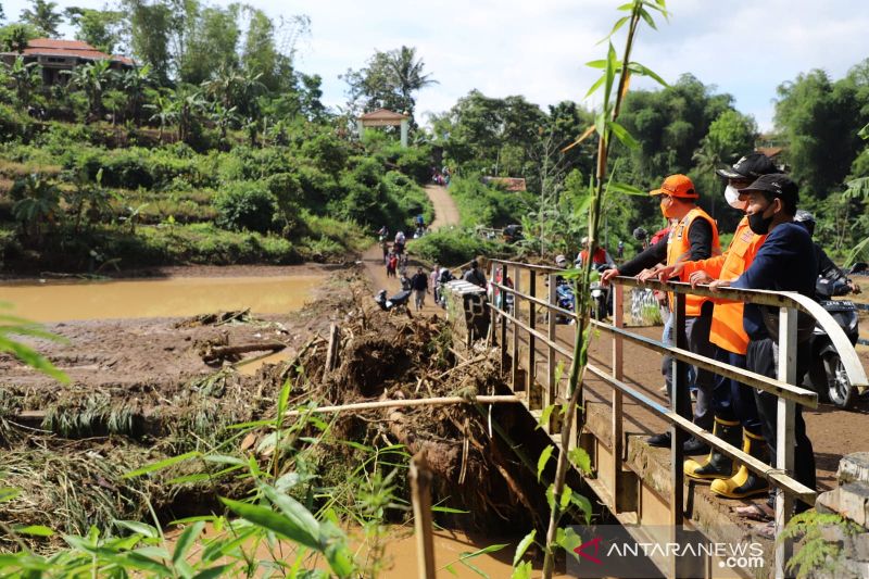 Banjir bandang di dua kecamatan di Garut tak timbulkan korban jiwa