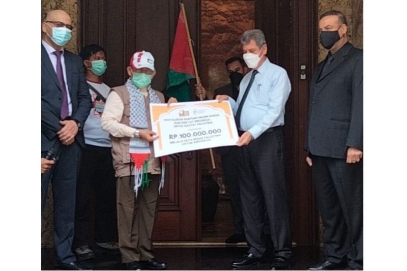Pekan Solidaritas Palestina, AWG salurkan donasi bantuan musim dingin