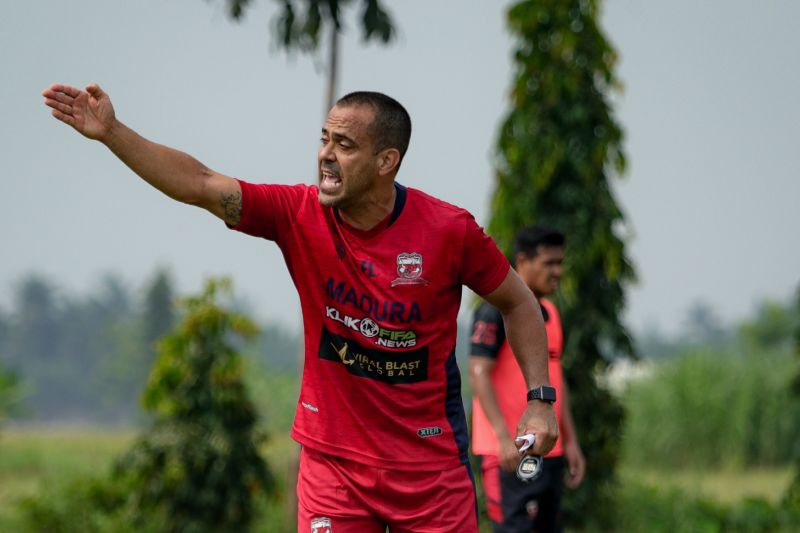 Hadapi Persib Bandung,  Fabi siapkan opsi pengganti Rafael Silva