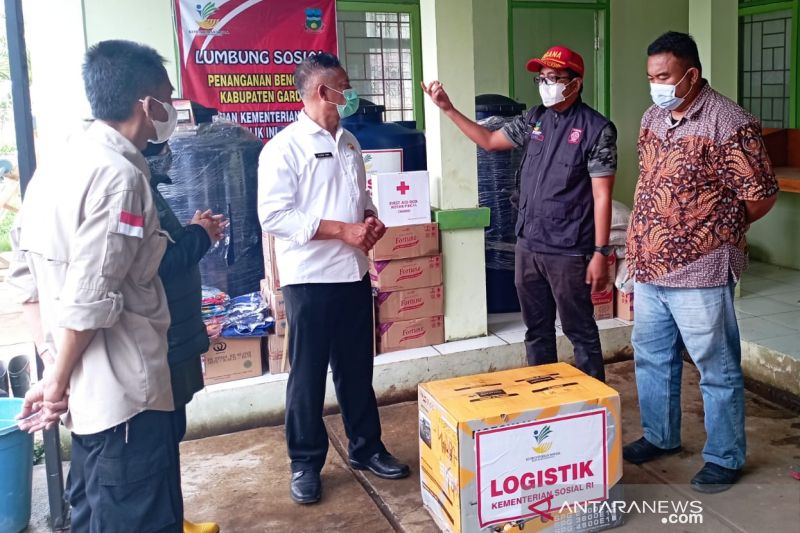 Kemensos pasok kebutuhan lumbung sosial di Garut untuk korban banjir