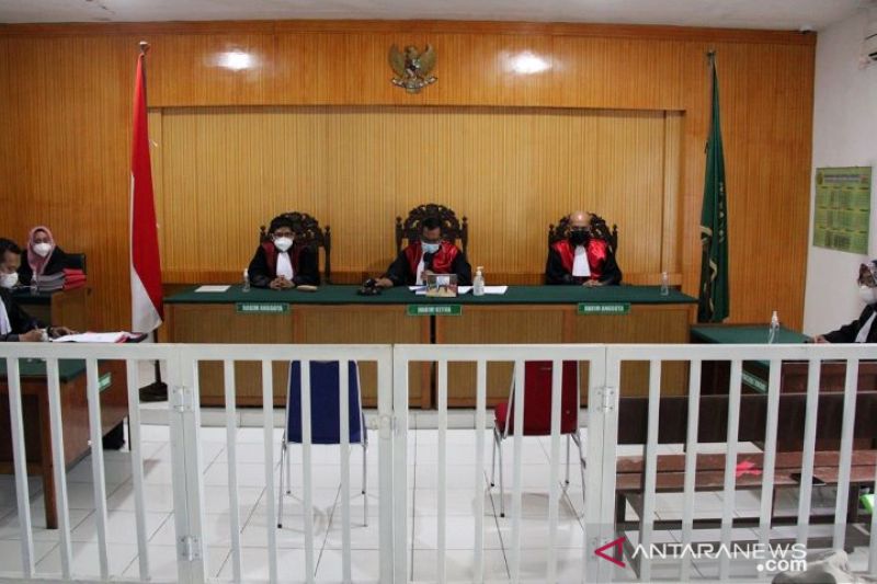Tiga kurir 31.837 gram sabu di Dumai divonis seumur hidup