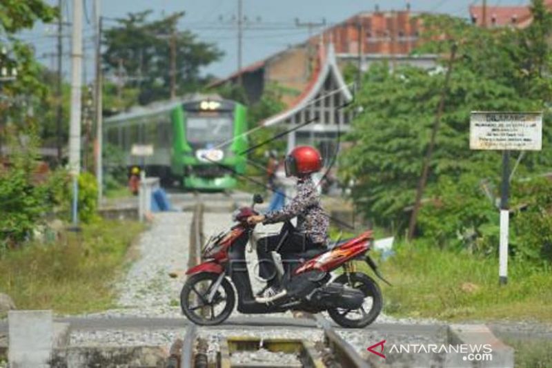 Penanganan Keselamatan Perlintasan Sebidang KA