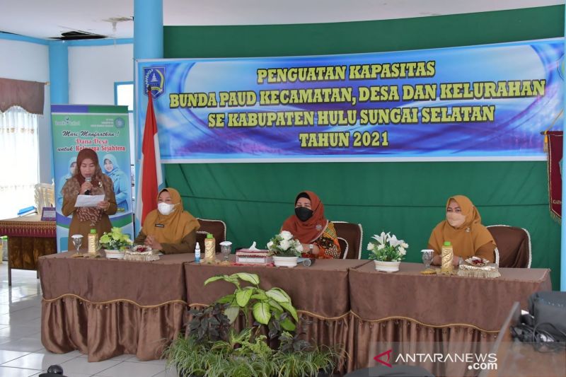 Bunda PAUD HSS buka sosialisasi penguatan kapasitas PAUD