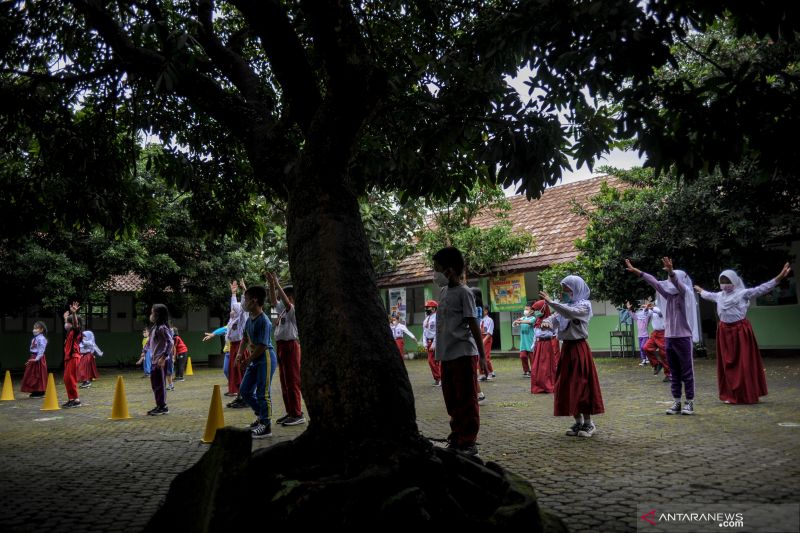 Pemkot Bandung laksanakan PTM 100 persen mulai 10 Januari