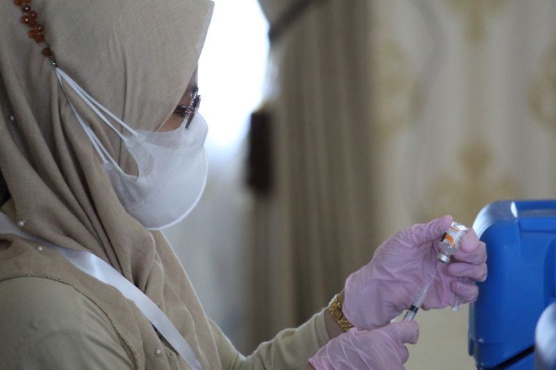 100,46 juta penduduk Indonesia dapat vaksinasi COVID-19 dosis dua