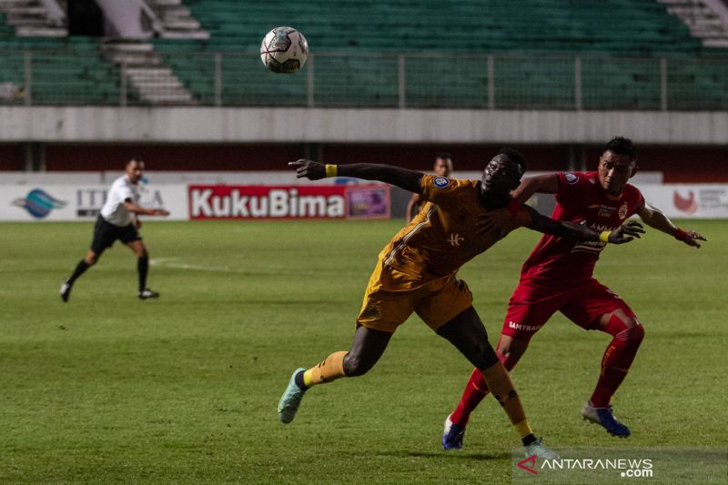 Bek Persija tidak anggap spesial laga lawan Persib Bandung
