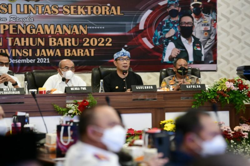 Gubernur Jawa Barat pastikan penanganan libur Natal-Tahun Baru maksimal