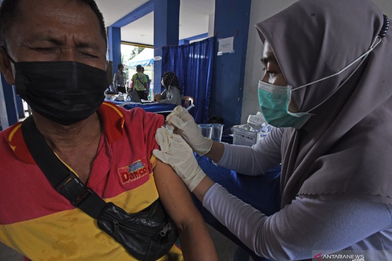 Penerima vaksin lengkap mencapai 106,02 juta jiwa penduduk Indonesia