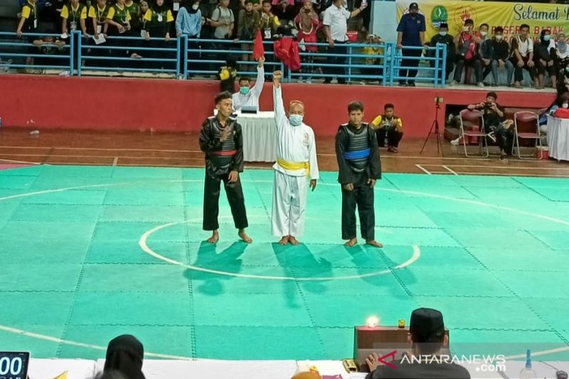 Tim pencak silat Kabupaten Bekasi juara umum kualifikasi Proprov Jabar 2022