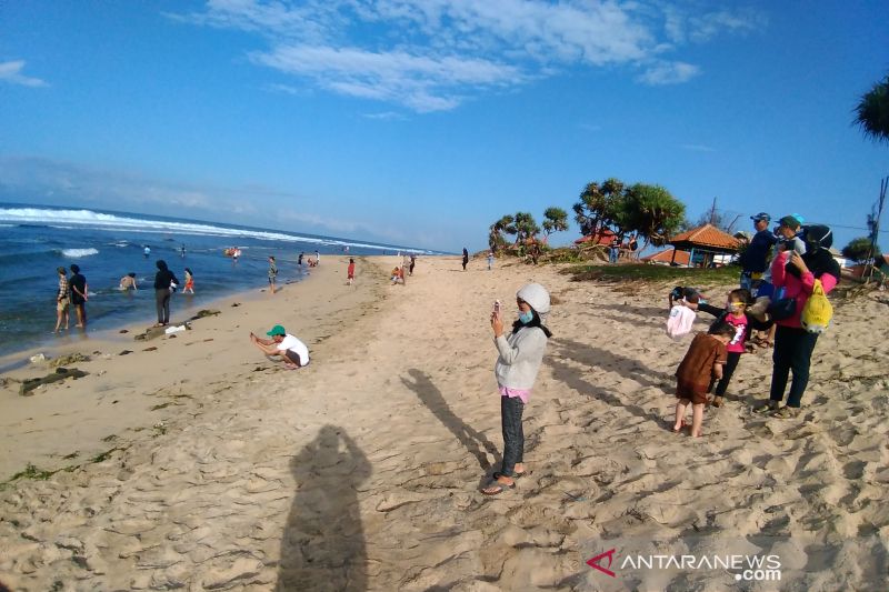 Pemkab Garut perketat pengawasan prokes di objek wisata pantai selatan