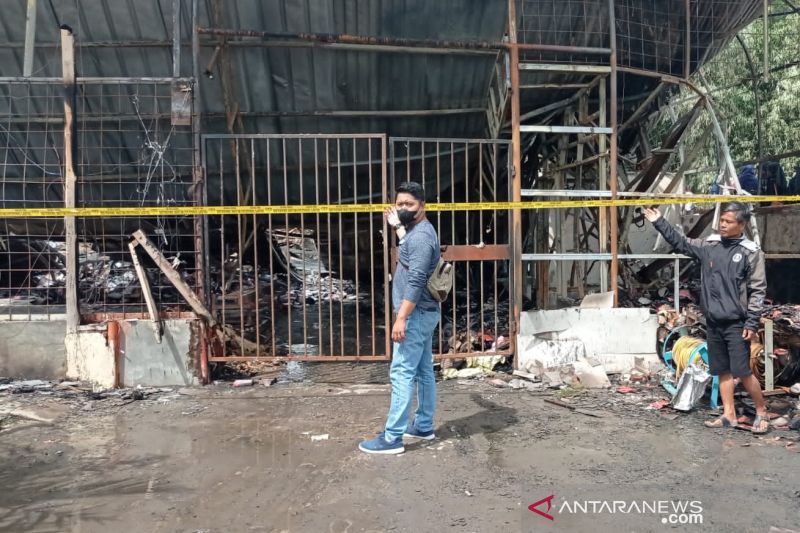 Polisi selidiki kebakaran pabrik lilin di Garut yang tewaskan pekerja