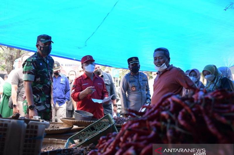 Bupati dan Forkopimda Cianjur sidak pasar pastikan harga stabil