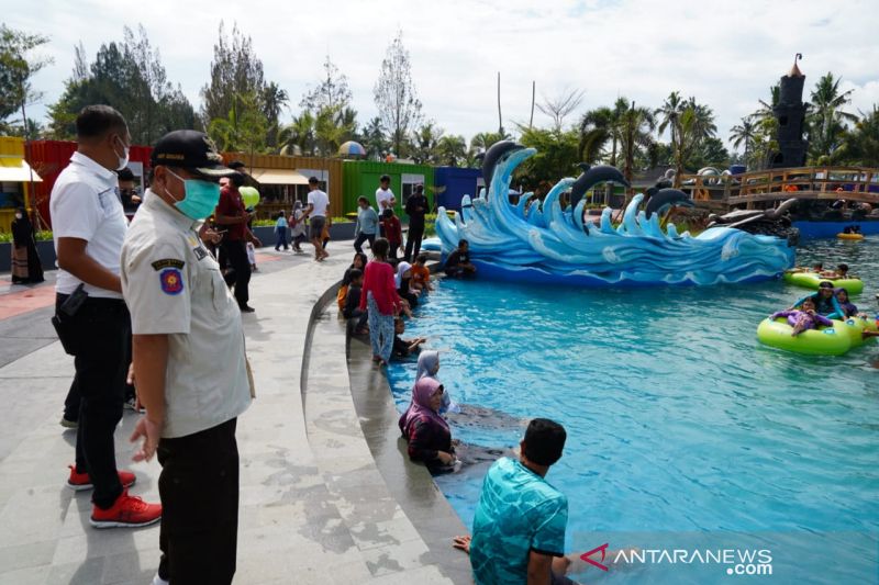 Tingkat kunjungan ke tempat wisata saat libur Natal landai