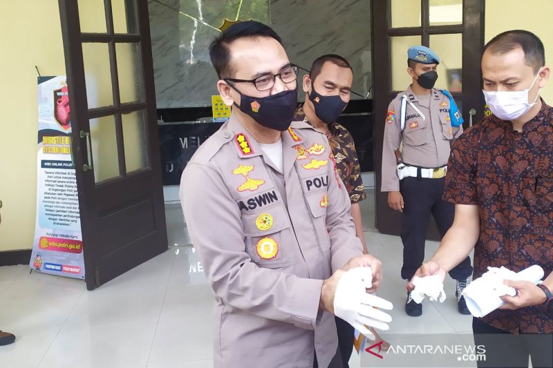 Polisi tangkap tiga pemerkosa anak usia 14 tahun di Bandung