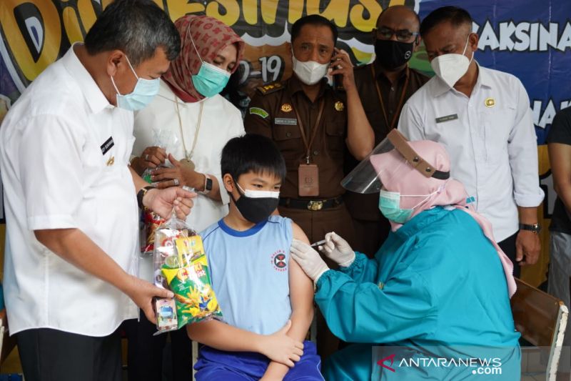 Anak usia 6-11 tahun di Garut mulai disuntik vaksin COVID-19