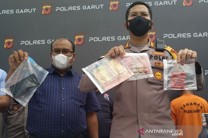 Polisi ungkap prostitusi daring di hotel Garut