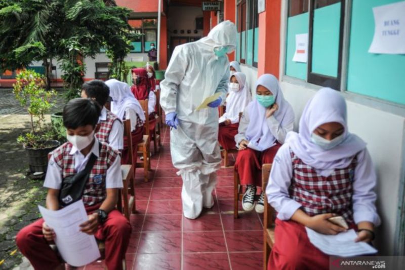 Ridwan Kamil: Kebijakan PTM di Jawa Barat diserahkan ke kabupaten/kota