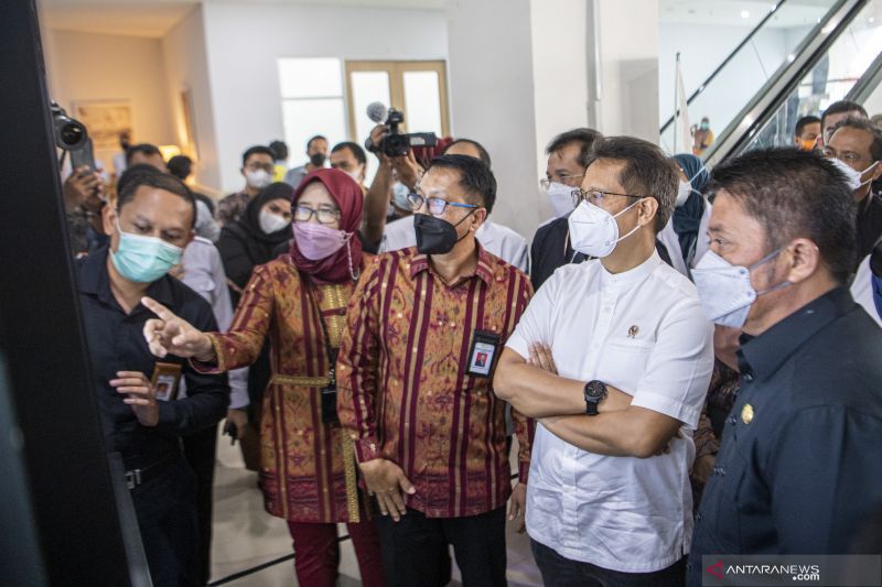 Menkes Kunjungi RSUP Mohammad Hoesin