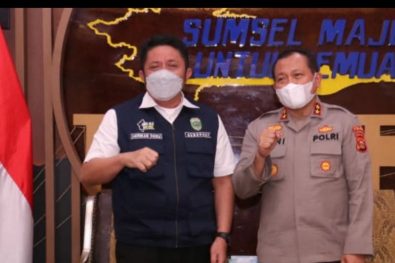 Gubernur Sumsel minta polisi awasi penimbunan bahan pokok