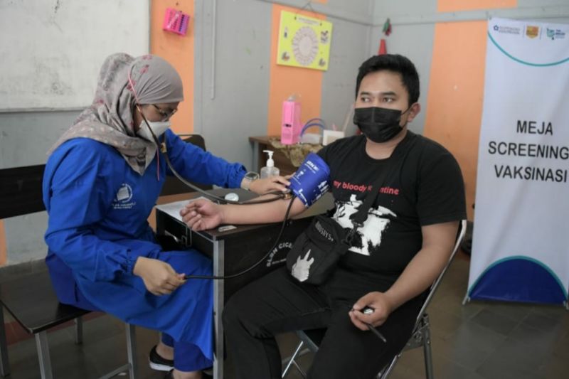 Jawa Barat laksanakan vaksinasi penguat di 10 kabupaten/kota