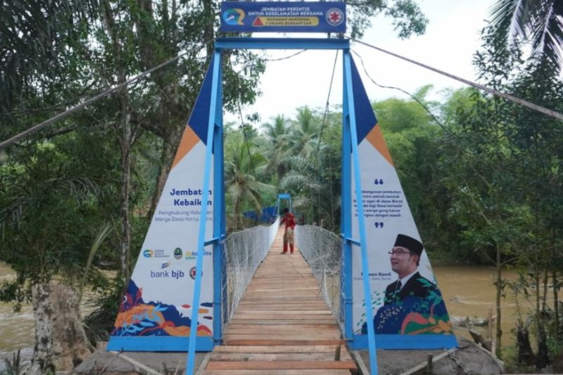Awal 2022, JQR bangun jembatan gantung di atas Sungai Cimuntur Ciamis