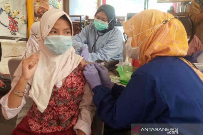 70 ribu anak di Kabupaten Cirebon disuntik vaksin COVID-19 dosis pertama