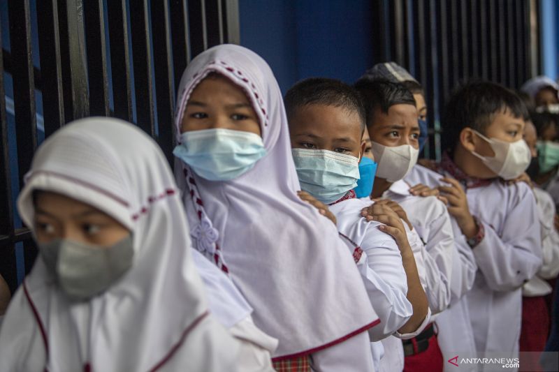 Vaksinasi Siswa 6-11 Tahun di SD Negeri 2 Palembang
