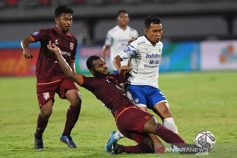 Pelatih Robert soroti strategi Persib Bandung ketika kalahkan Borneo FC