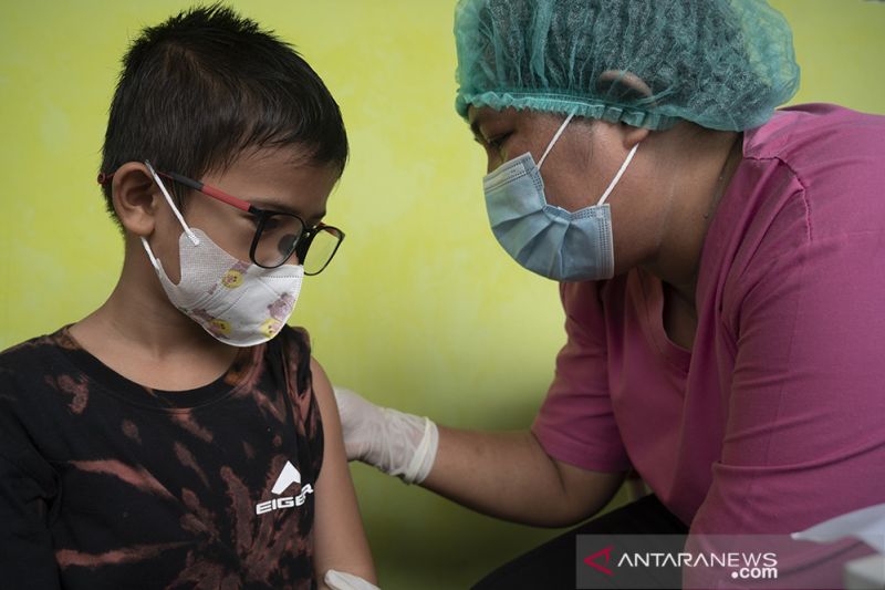 Vaksinasi COVID-19 Bagi Anak Dimulakan di Palu