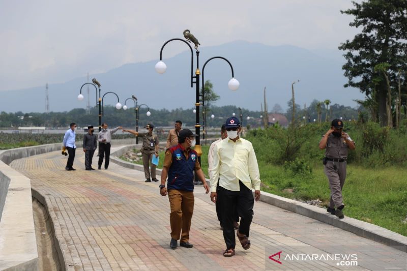 Pengelolaan wisata Situ Bagendit dikerjasamakan antara Pemkab, BUMDes dan swasta