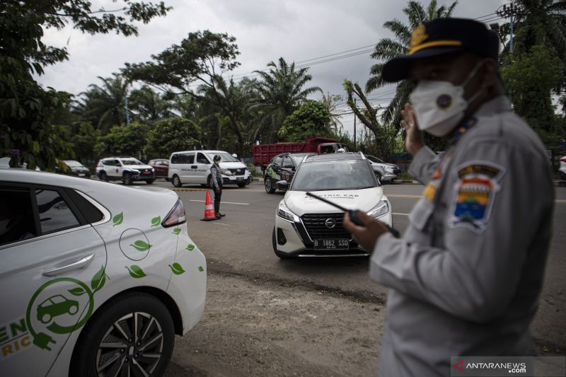 Rombongan Touring Kendaraan Listrik Kemenhub Tiba di Palembang