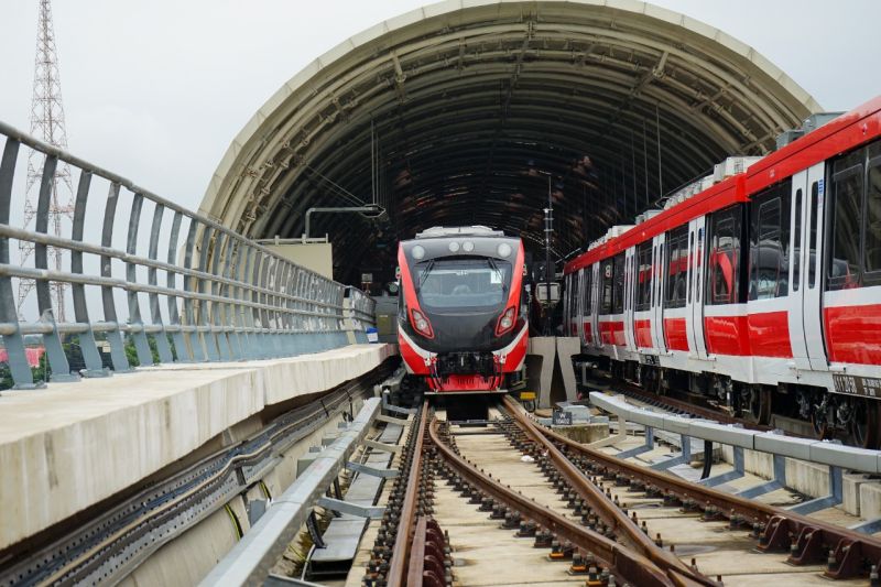 KAI targetkan LRT Jabodebek mulai beroperasi Agustus