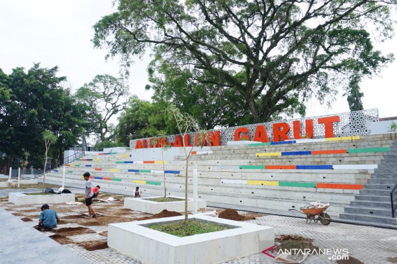 Pemprov Jabar selesaikan revitalisasi alun-alun Garut senilai Rp12,7 miliar