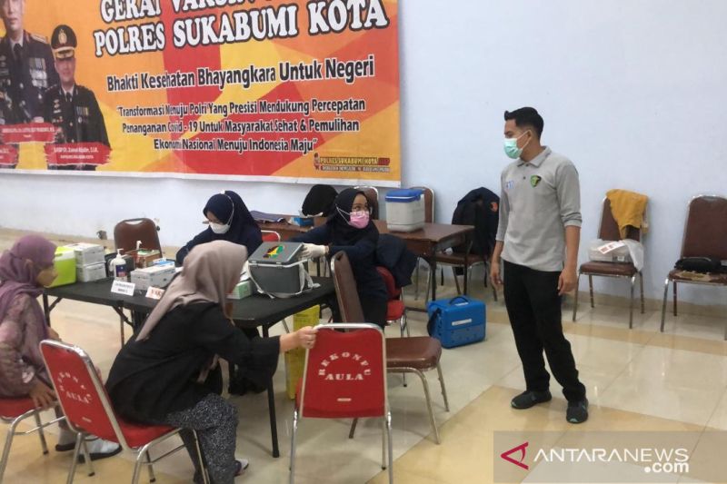 Polres Sukabumi Kota percepat capaian vaksinasi lengkap 100 persen